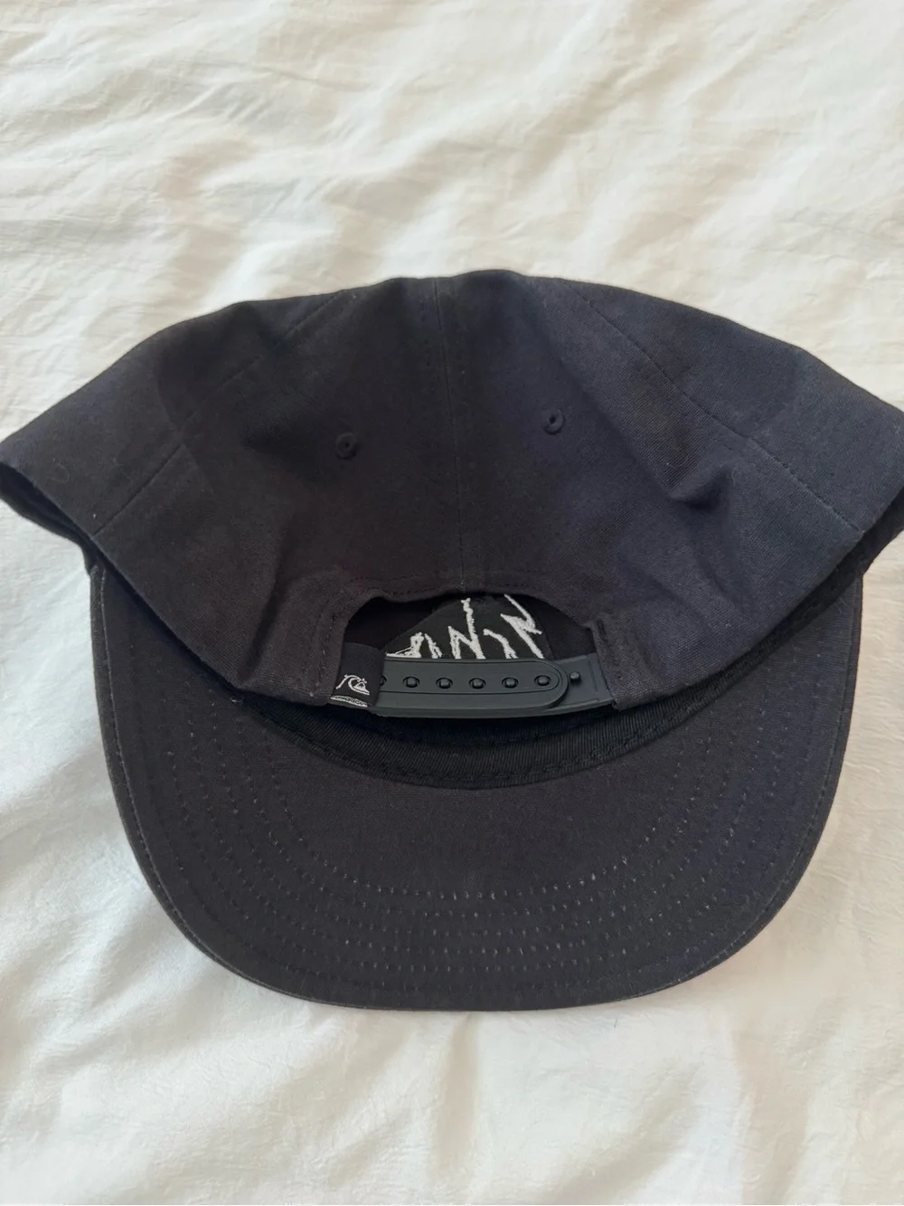 Quiksilver black baseball